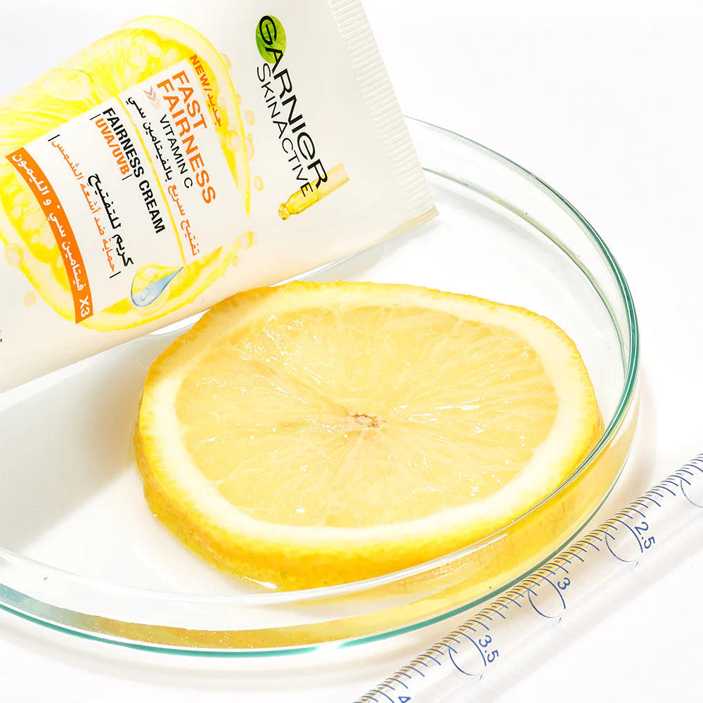 Garnier Skin Active Fast Bright Day Cream with 3x Vitamin C and Lemon, UVA/UVB Protection 50ml
